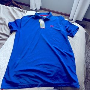 NWT mens under Armour polo shirt.